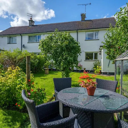 Holiday home Apple Byrd - Short Stroll Into Town Centre