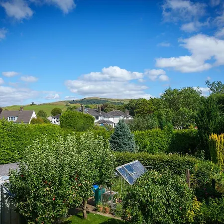 Apple Byrd - Short Stroll Into Town Centre Holiday home *