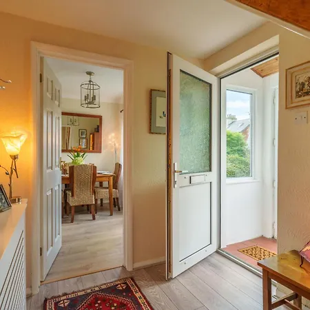 Vakantiehuis Apple Byrd - Short Stroll Into Town Centre *