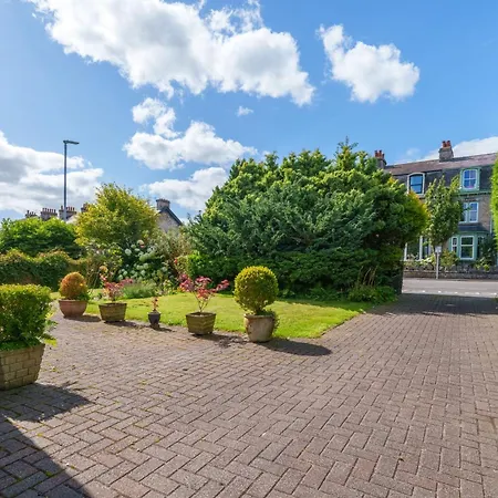 Holiday home Apple Byrd - Short Stroll Into Town Centre